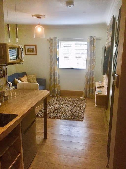 Henwick House Beautiful Flat,Private Parking, Short Walk To Town Apartment Ludlow Exterior photo